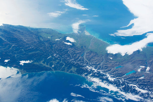 Earth observation by the crew of the International Space Station